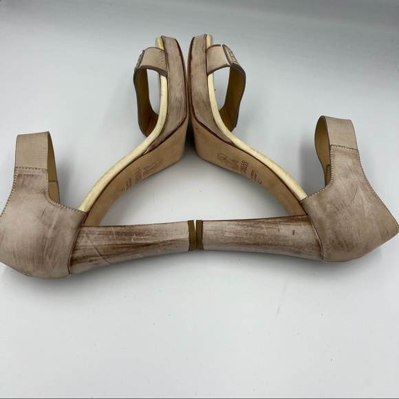 Brunello Cucinelli Distressed  Leather Penny Heels EU40/US10 $1370 Used Once! - Picture 6 of 11